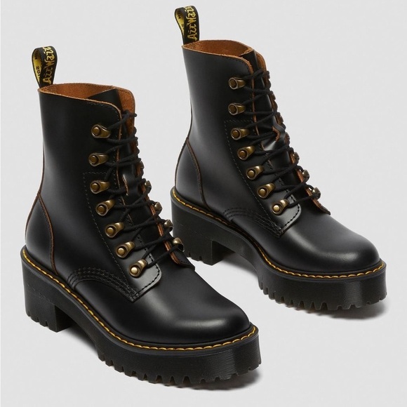 DR. MARTENS Leona Women’s Vintage Smooth Leather Heeled Boots - Picture 2 of 12